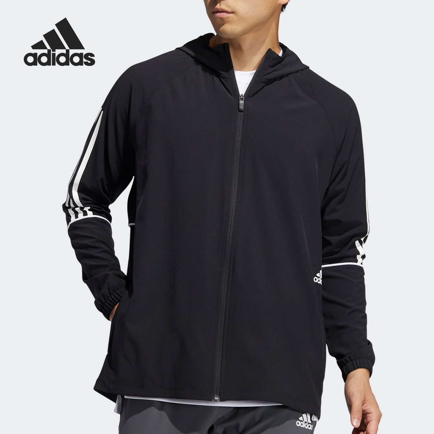 男子阿迪达斯运动外套休闲