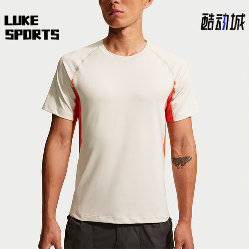Nike/耐克正品新款男士简约刺绣休闲经典运动短袖T恤IO1453-104