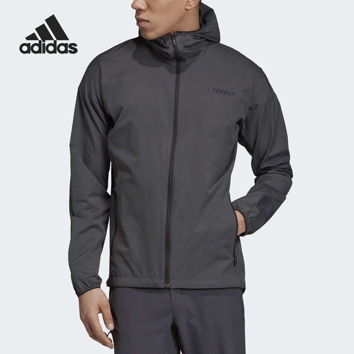 阿迪达斯2021年夏季透气运动外套