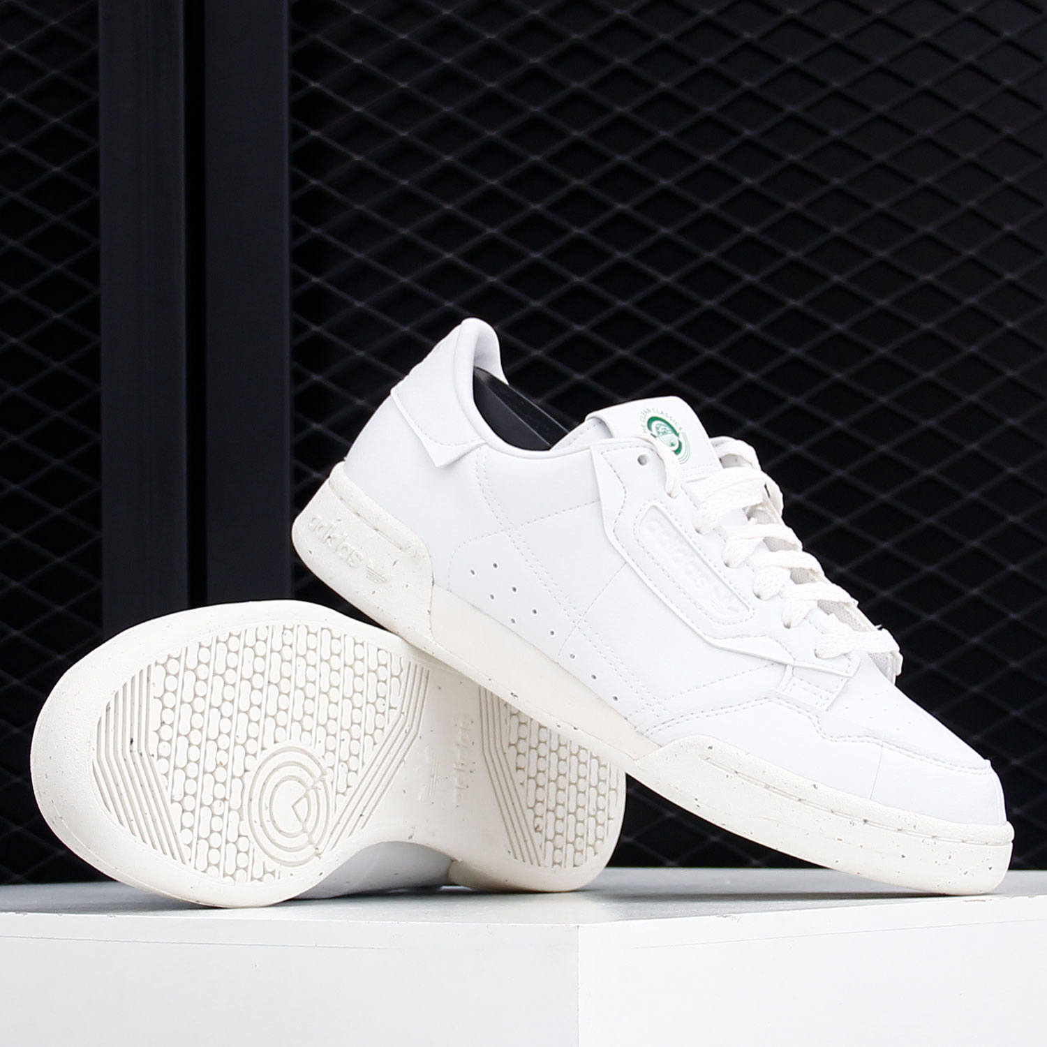 板鞋阿迪达斯男女通用