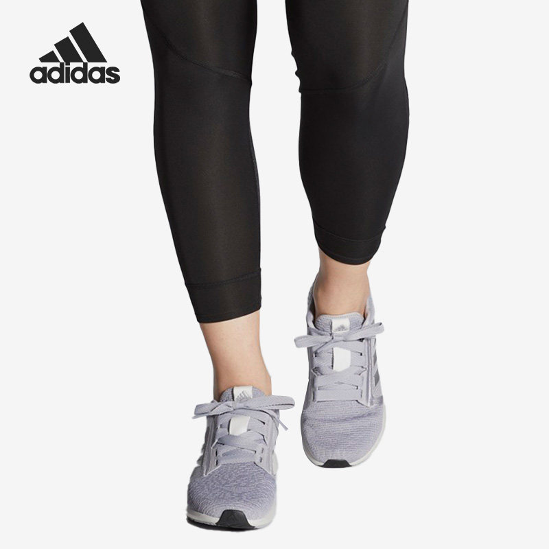 阿迪达斯女子运动休闲鞋