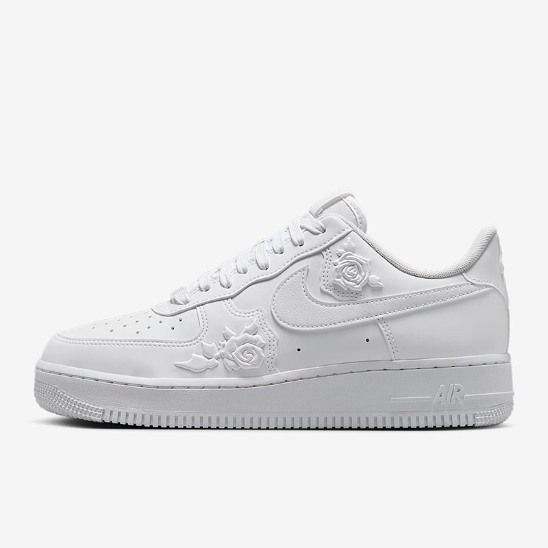 Nike/耐克正品新款女士时尚潮流耐磨透气运动板鞋HF2016-100