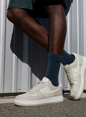 Nike/耐克正品Air Force 1 男士空一号休闲板鞋FN5832-001