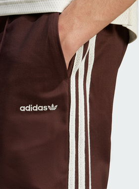 Adidas/阿迪达斯官方正品三叶草男士复古休闲工装风短裤JC6524