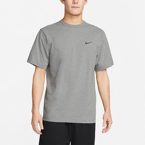 Nike/耐克正品Dri-FIT UV Hyverse男士修身经典短袖T恤DV9840-097