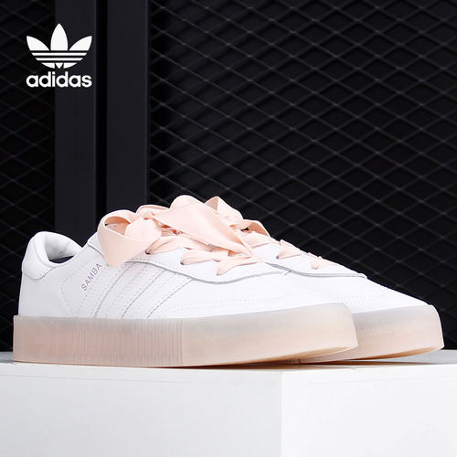adidas阿迪达斯女运动休闲鞋