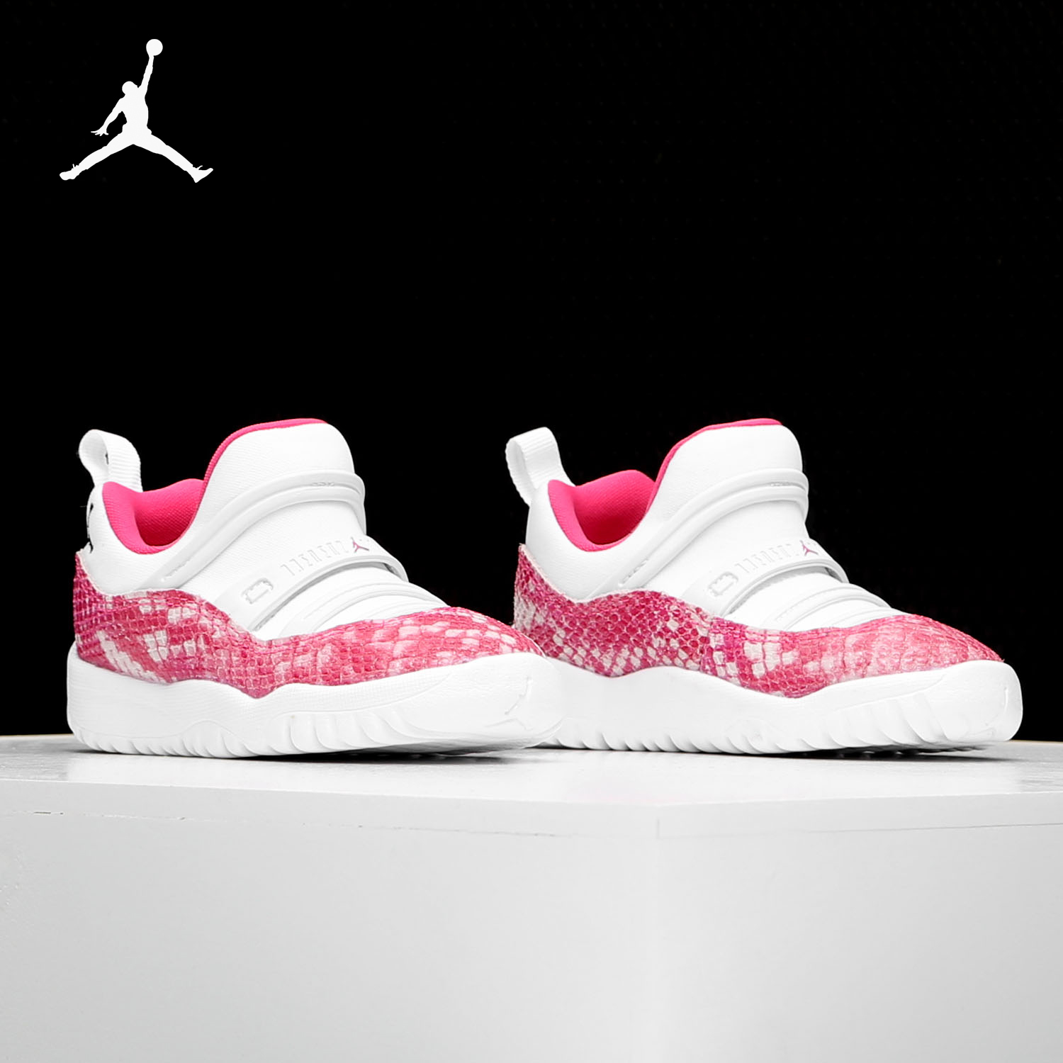 Nike/耐克正品 AIR JORDAN 11 AJ11 蓝粉蛇 婴童跑步鞋BQ7104-106