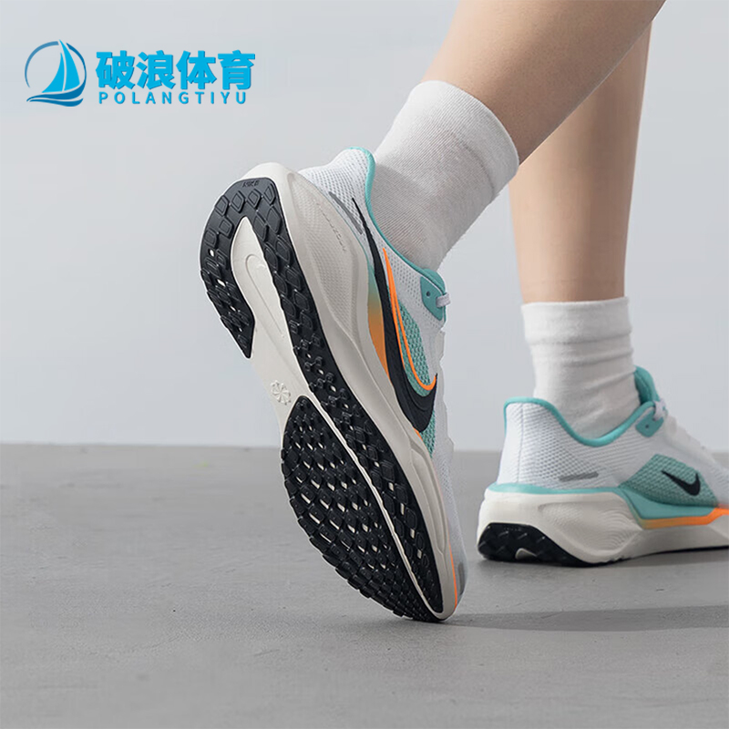 Nike/耐克儿童轻盈运动跑步鞋