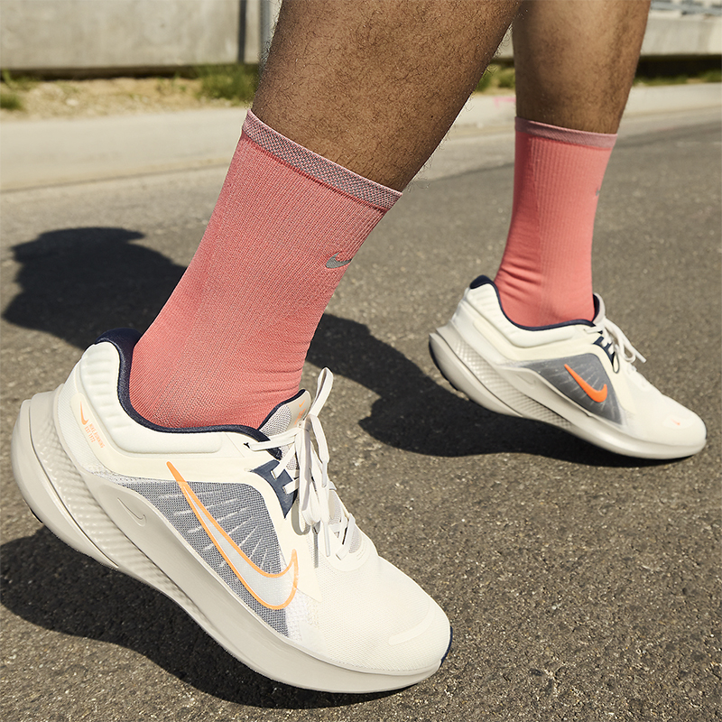 Nike/耐克正品Quest 5男士减震耐磨经典运动轻便跑步鞋DD0204-103
