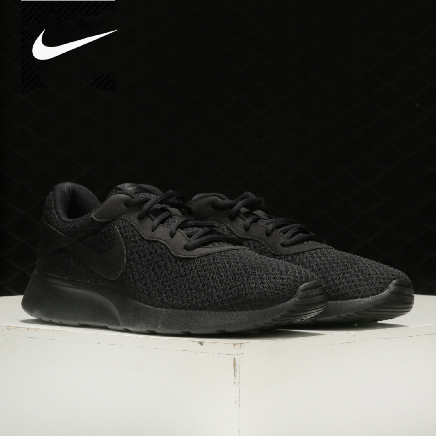 耐克春季新款男子低帮透气跑步鞋