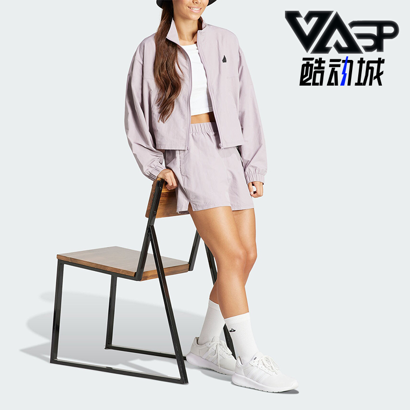 阿迪达斯女士时尚运动套装