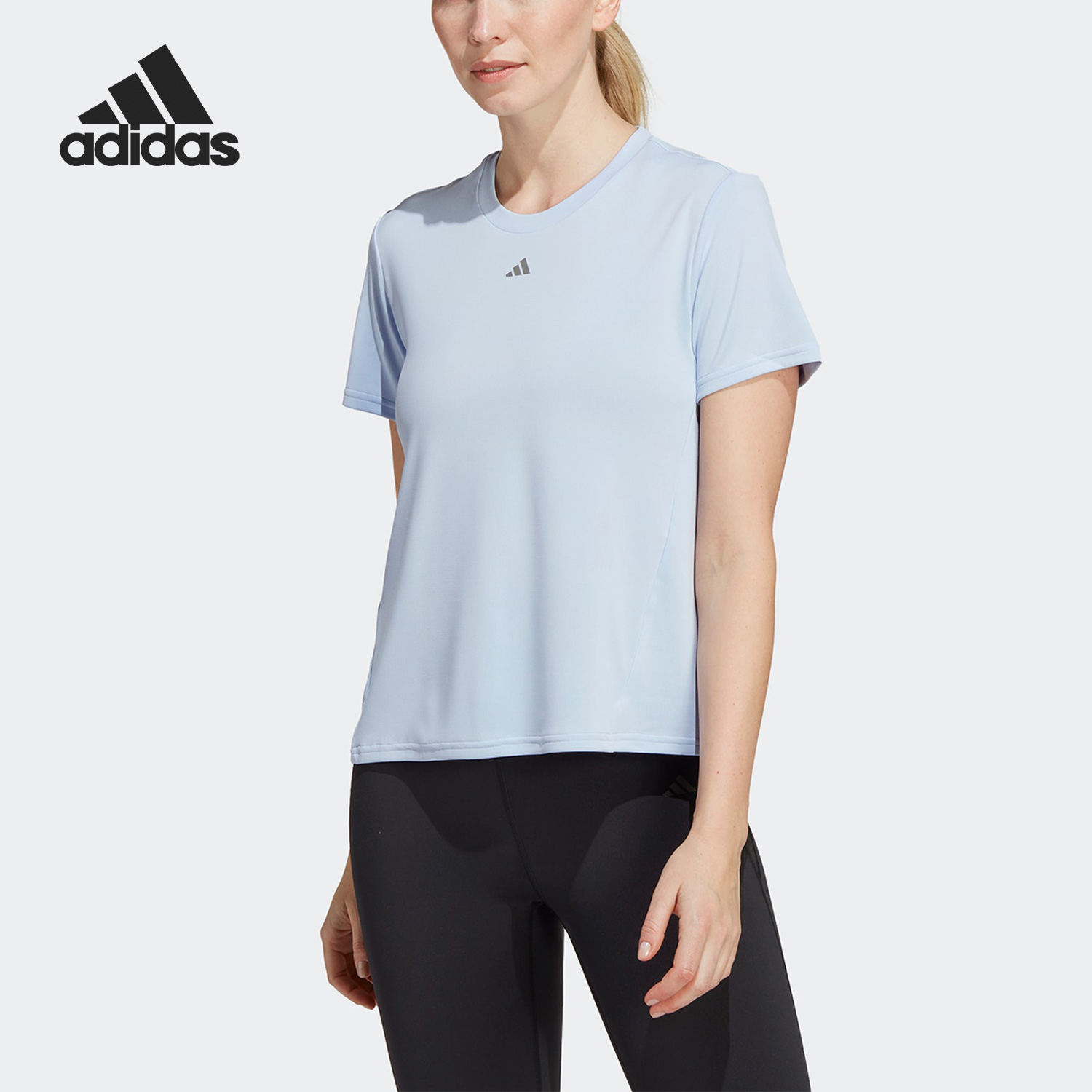 阿迪达斯女子运动短袖T恤