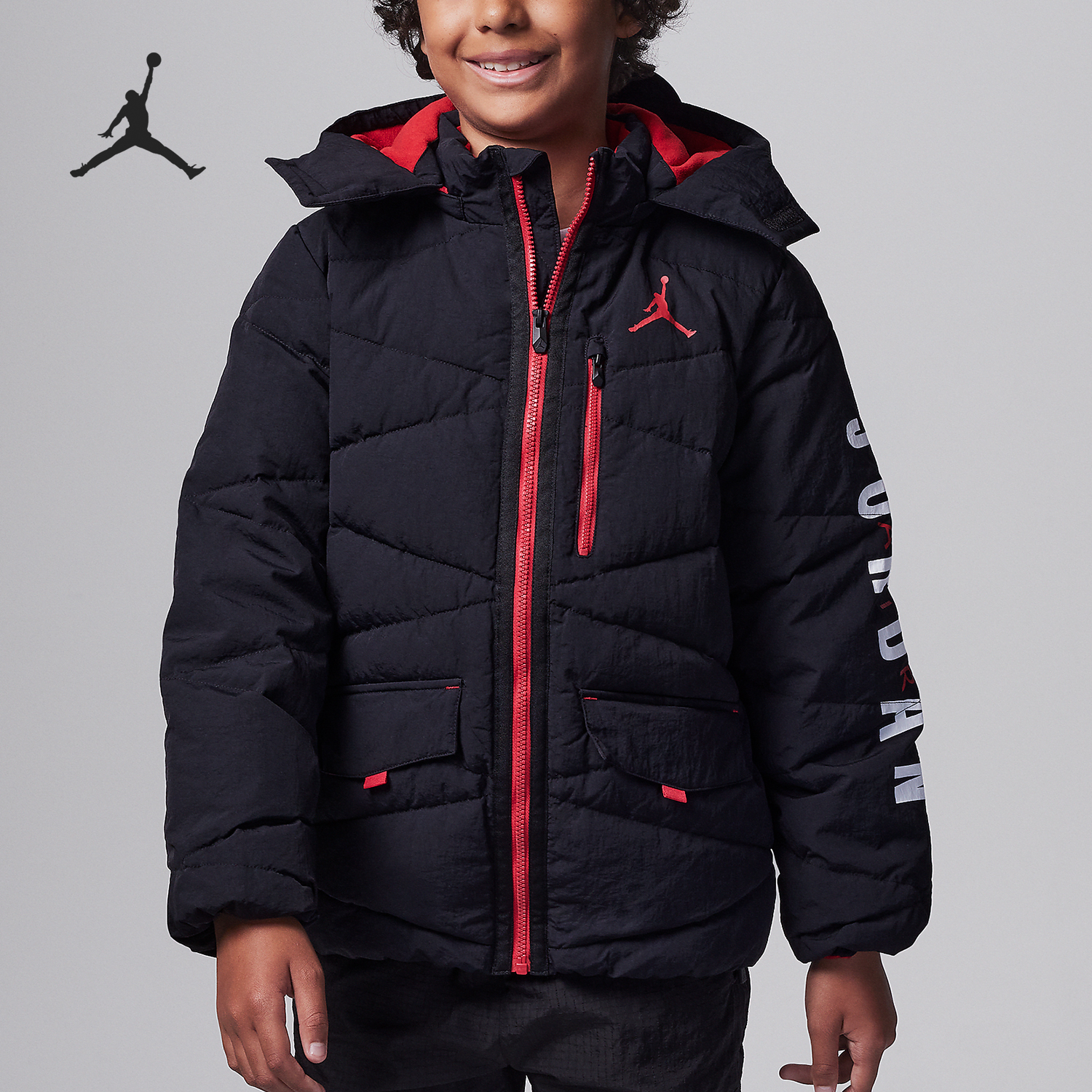 Nike/耐克正品JORDAN大童字母印花连帽休闲羽绒服FB1671-010