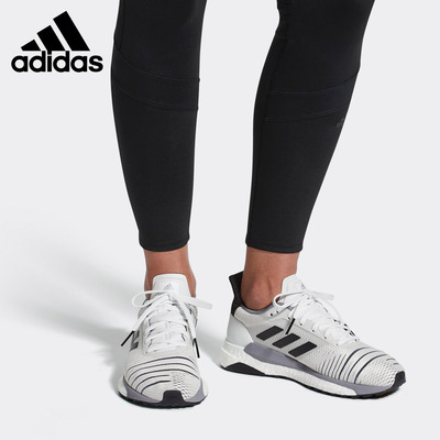 阿迪达斯正品女子跑步鞋