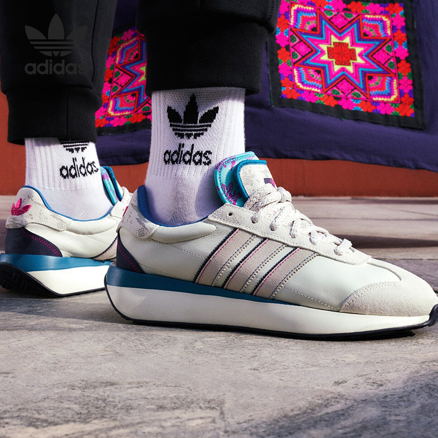 Adidas/阿迪达斯男女休闲鞋