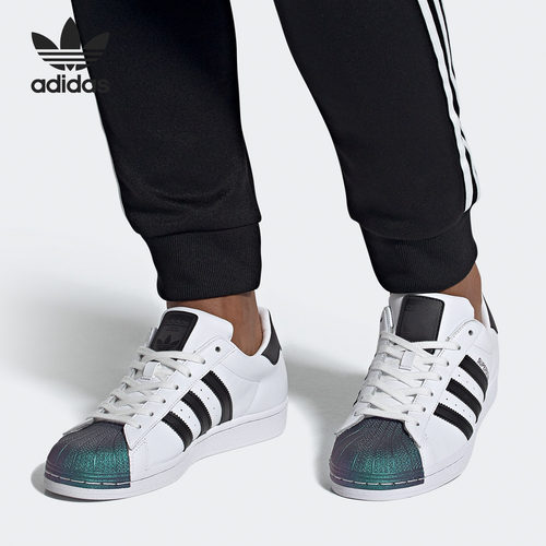 adidas阿迪达斯休闲板鞋