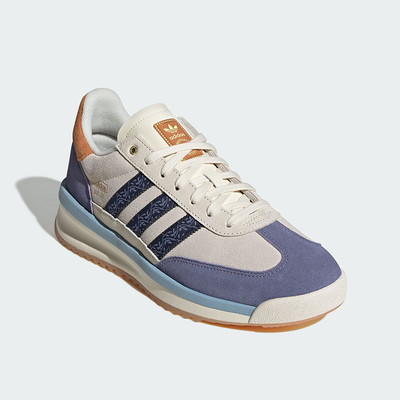 阿迪达斯男女休闲耐磨户外运动鞋