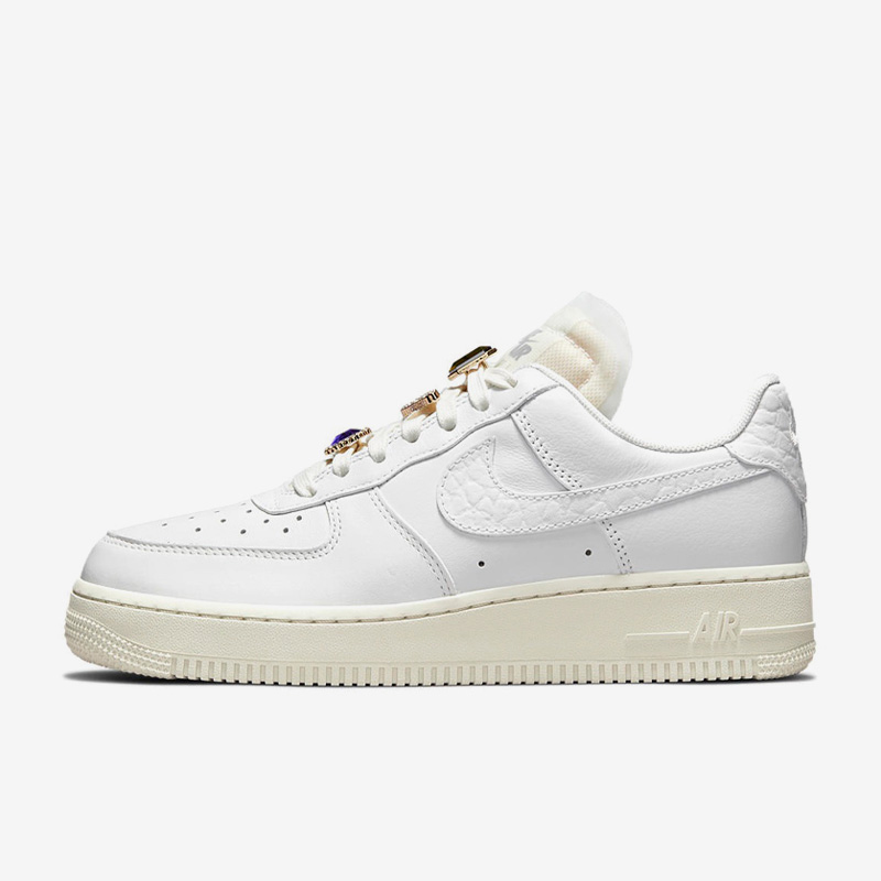 Nike/耐克正品Air Force 1女士运动低帮轻便休闲板鞋DN5463-100