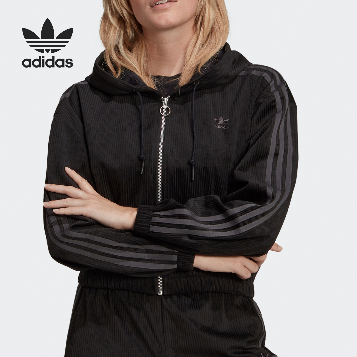 Adidas/阿迪达斯官方正品三叶草女子宽松短款运动连帽外套 GU0829