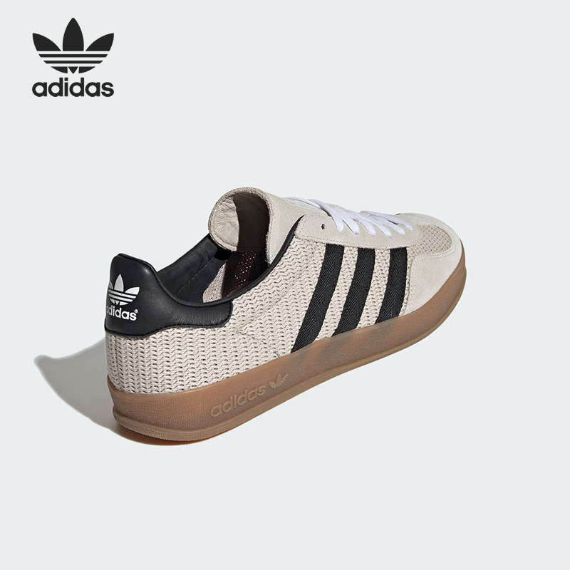阿迪达斯男女耐磨舒适运动板鞋