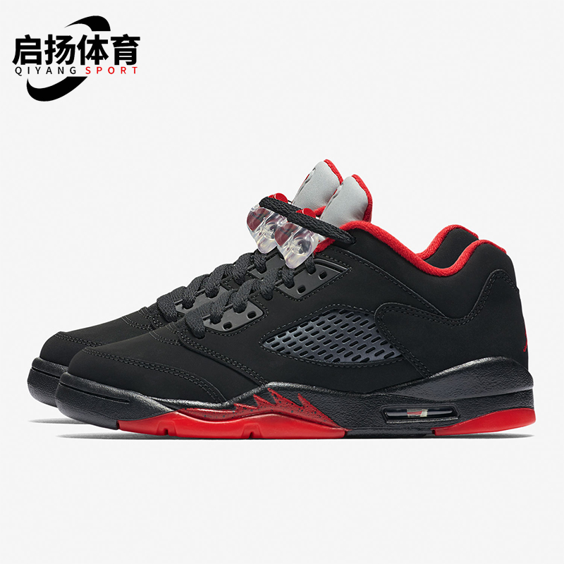 耐克GS女子大童时尚透气篮球鞋