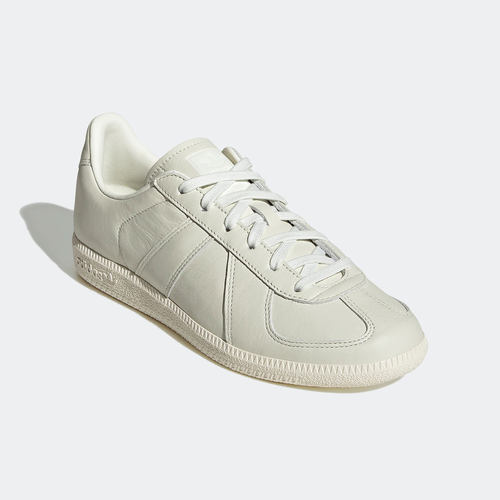 车缝线系带板鞋Adidas阿迪达板鞋
