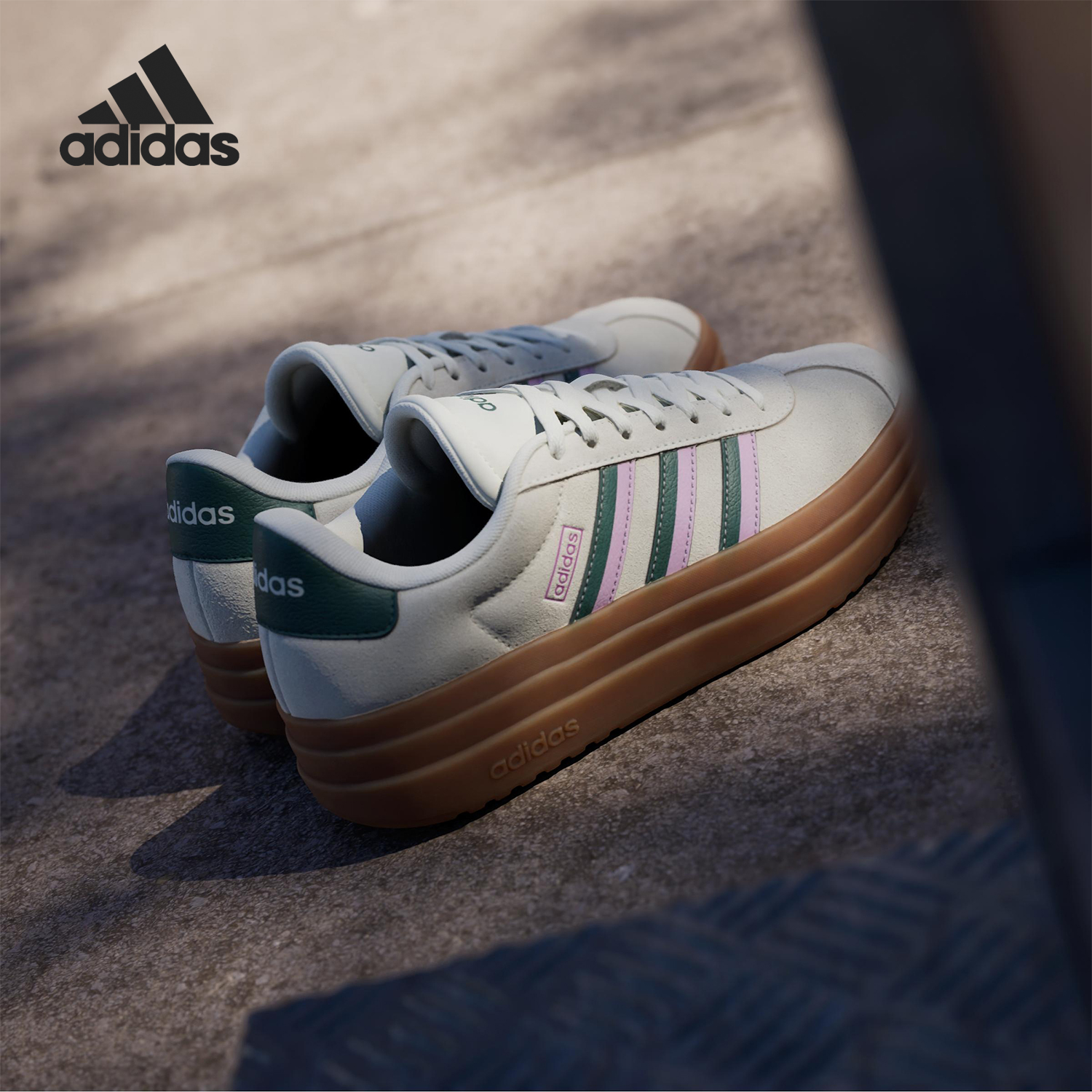 Adidas/阿迪达斯官方正品新款女士耐磨轻便低帮运动板鞋JI1788