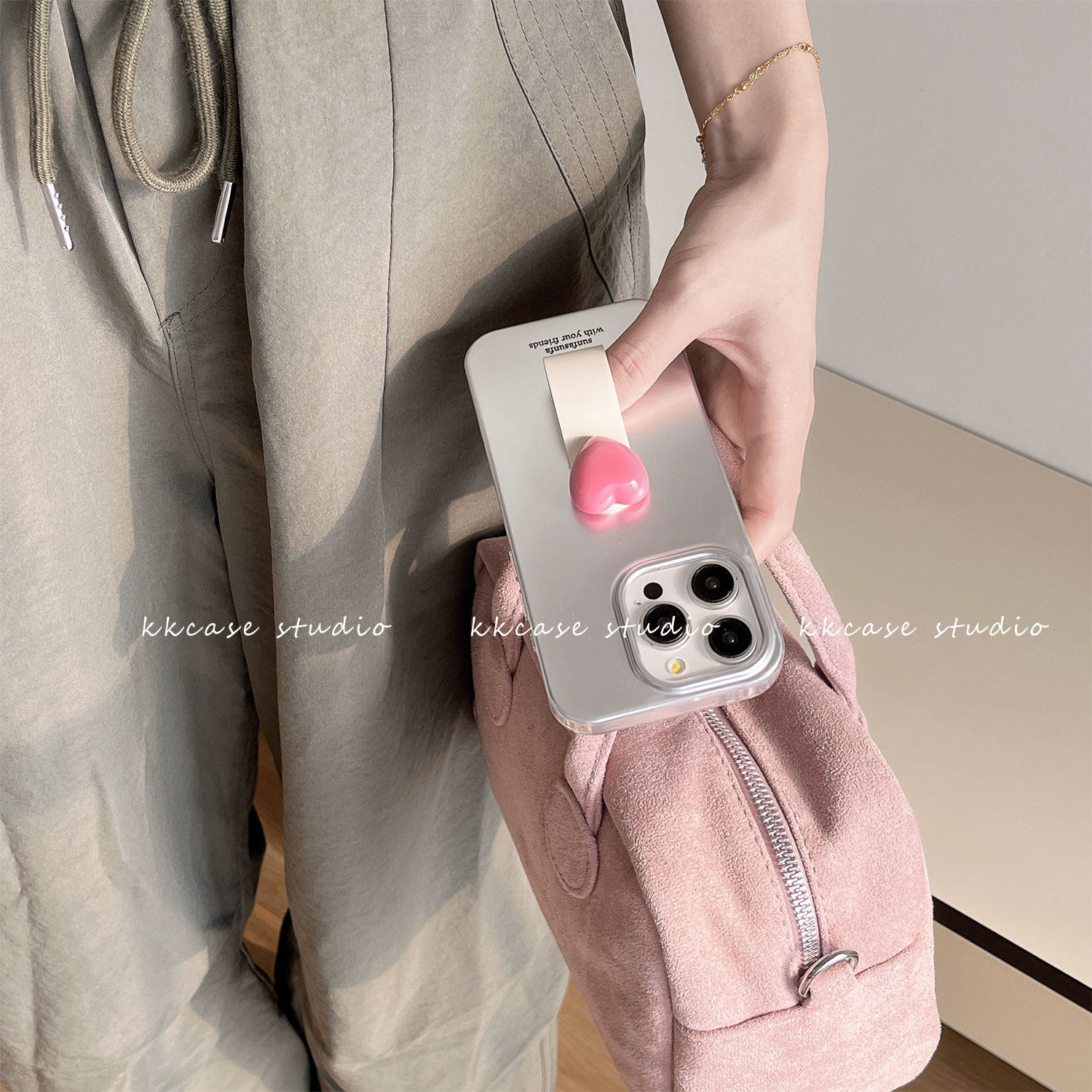 小众简约爱心指环扣苹果手机壳17
