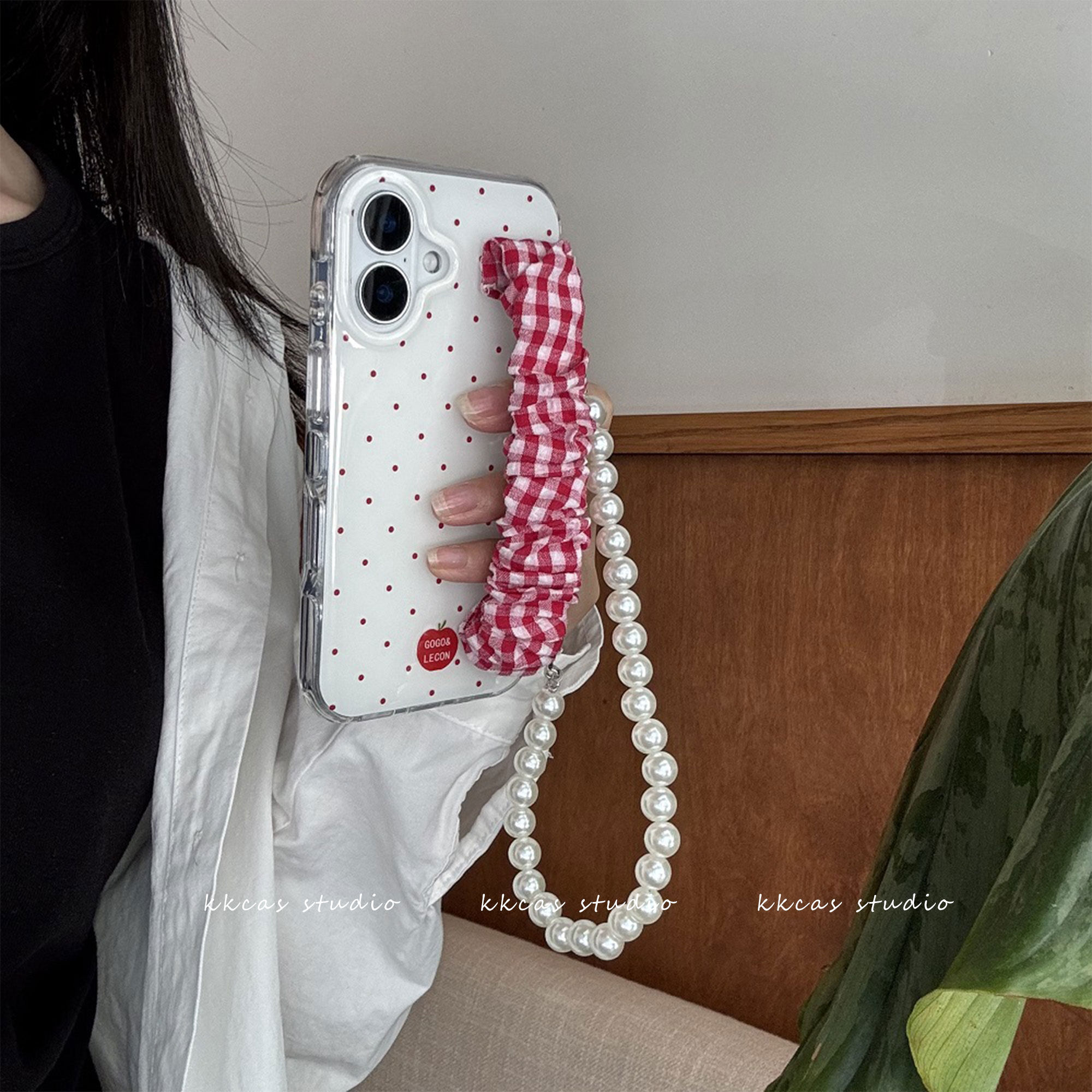 红波点格纹手提腕带苹果手机壳17