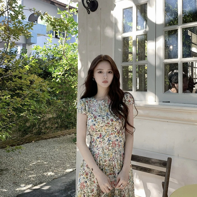 甜甜26夏上新莫奈花信圆领收腰a字碎花连衣裙Y26-2209