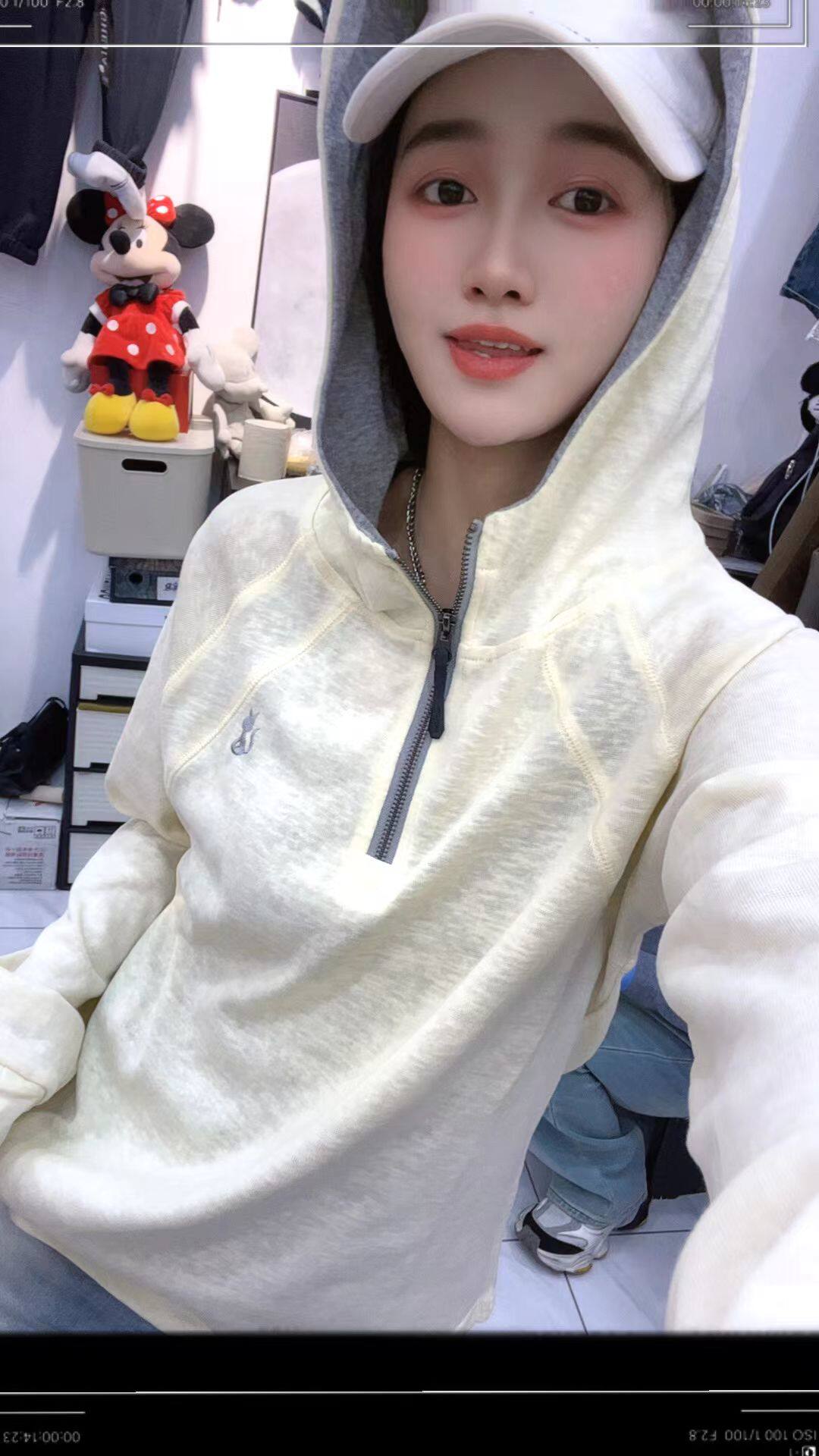 89家2026春季新款休闲连帽半开领拉链套头显瘦卫衣女ins纯色女