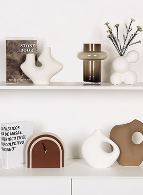 大地高级客厅现代装饰品摆