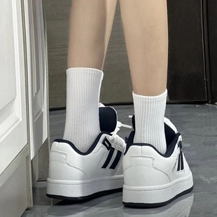 经典黑白色大舌头厚底面包鞋女ins耐磨有擦声板鞋轻便百搭运动鞋