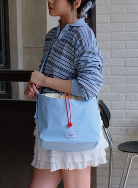 shanahs拼接格子斜挎包女菜篮子2025新款可调节轻便单肩可爱包包