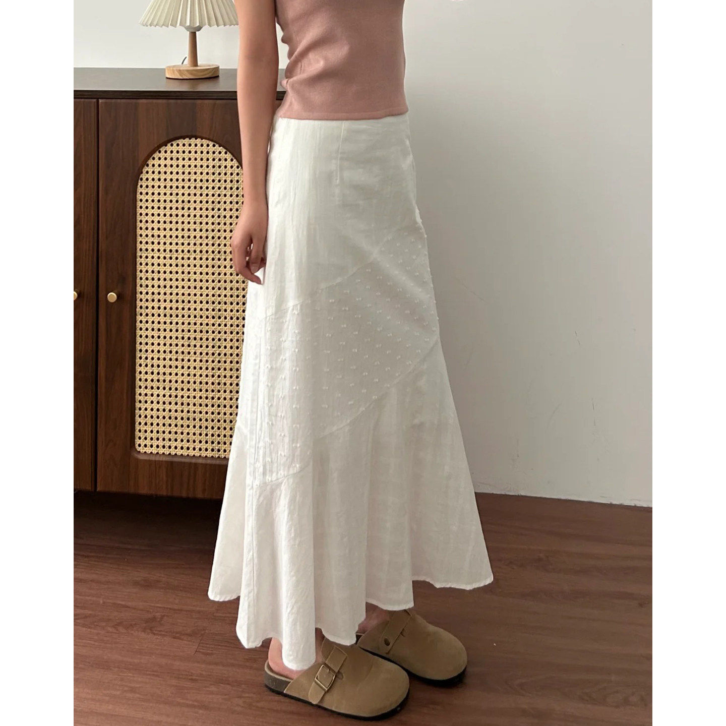 白色半身裙长款女小个子刺绣拼接设计感鱼尾裙大码胖mm巨好看裙子