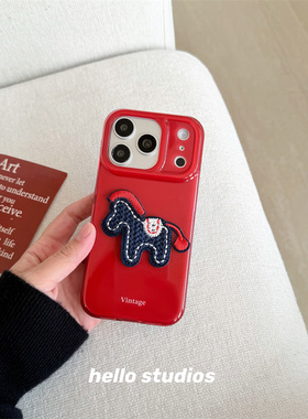 hello studios简约新年红色小马手机壳适用苹果17promax新款iPhone16PRo/14pro双层壳15/17pro