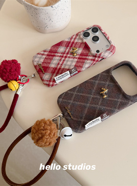 hello studios高级感毛绒红色格纹小马挂绳手机壳适用苹果17promax新款iPhone16PRo/14pro壳15/17pro