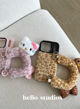 hello studios秋冬毛绒毛绒手提Kitty挂绳壳适用苹果17promax新款iPhone16PRo/14pro壳15/13