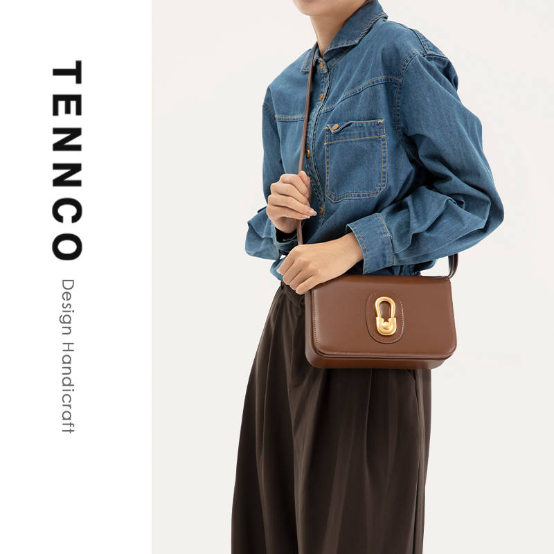 tennco秋冬复古真皮法棍包腋下包