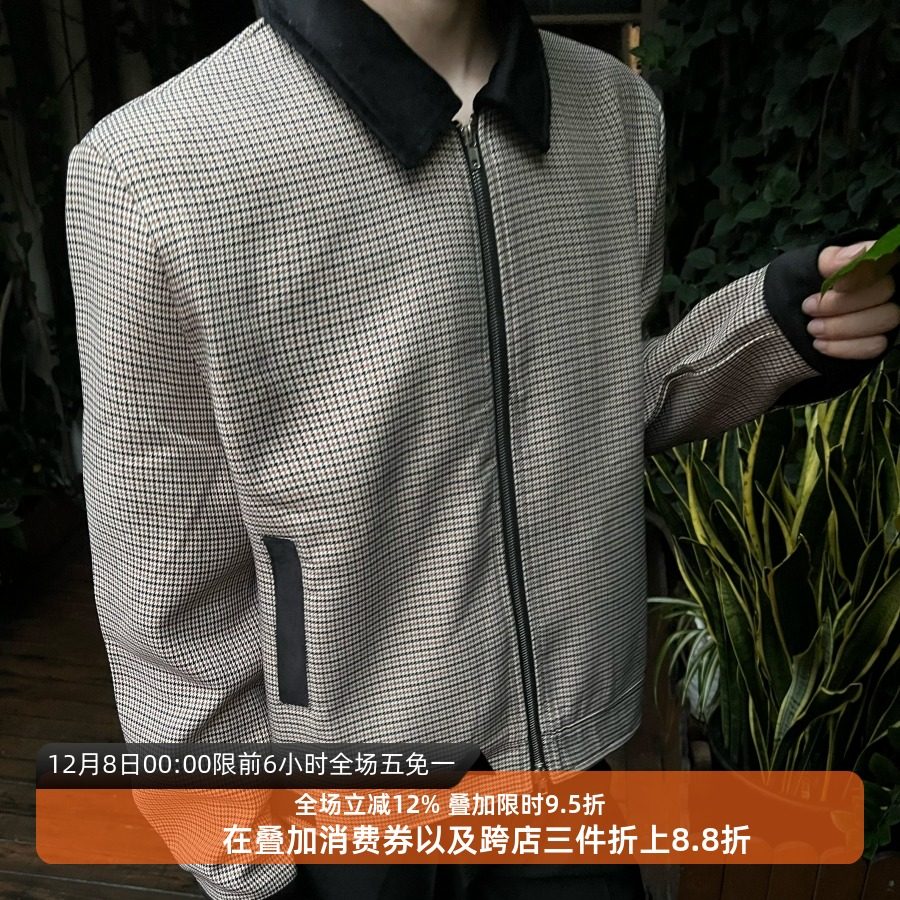 修饰完美身材的千鸟格夹克外套