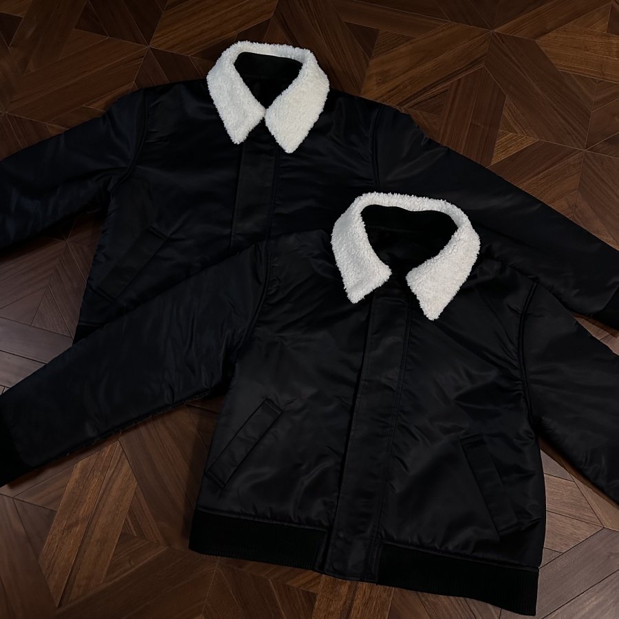 另外送黑白领各一个羊羔毛棉服