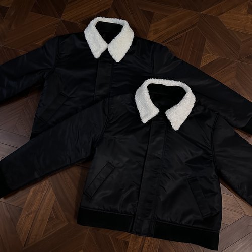 另外送黑白领各一个羊羔毛棉服