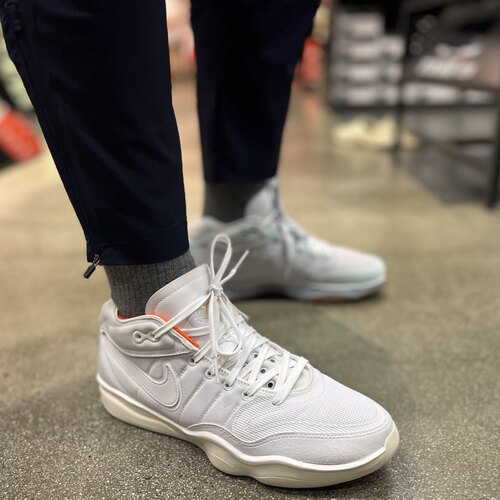 Nike Air Zoom GT Hustle 2 GTE EP 耐磨防滑篮球鞋 DJ9404-104