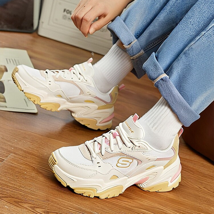 Skechers斯凯奇女鞋老爹鞋秋季草莓熊运动鞋厚底跑步鞋二代机甲鞋