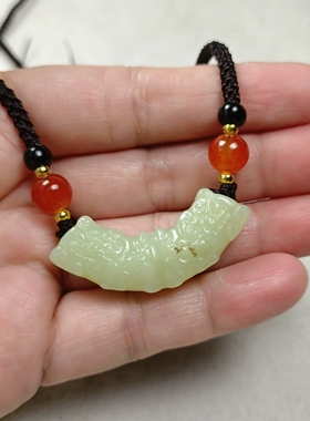 和田玉黄白老玉毛衣链吊坠