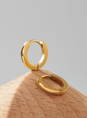 LARAINE YIN欧美叠戴基础耳环迷你钛钢小耳圈镀18k金色ins风耳饰