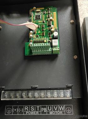 三晶变频器15KW，8000B-4T015FB。实物拍摄成色议价商品