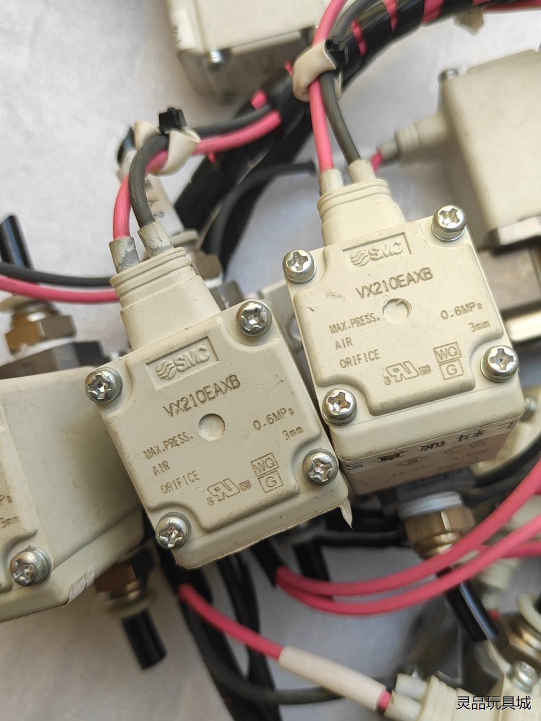 SMC原装正品，电磁阀，VX210EAXB的成色漂亮，原装拆议价商品