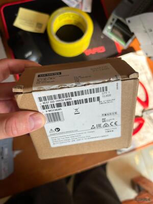 西门子sm1222 222-1HH32。全新开封议价商品