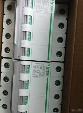 施耐德OSMC32N4C63  63A/4P空开，全新正品，议价商品